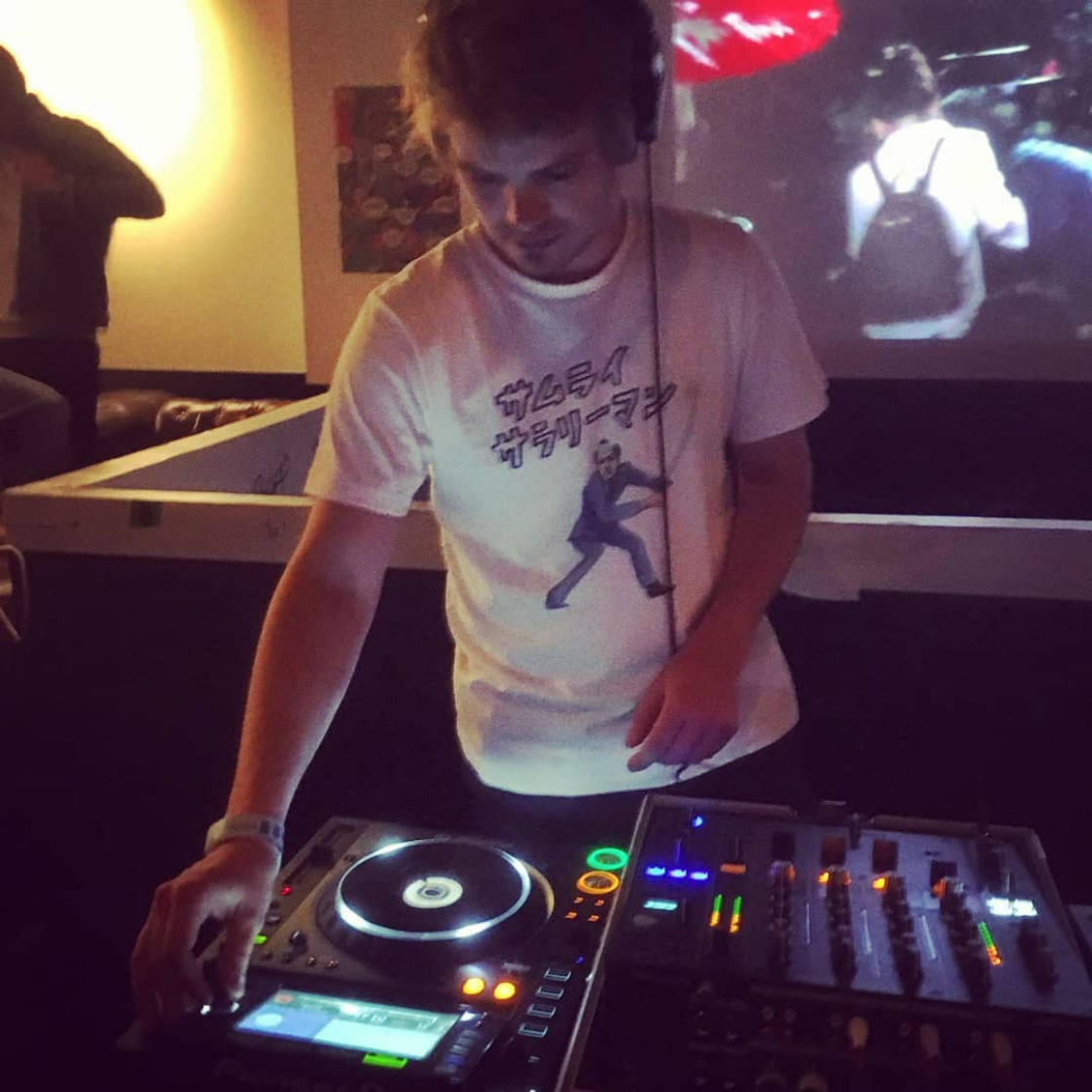 DJ Live paris mix disco